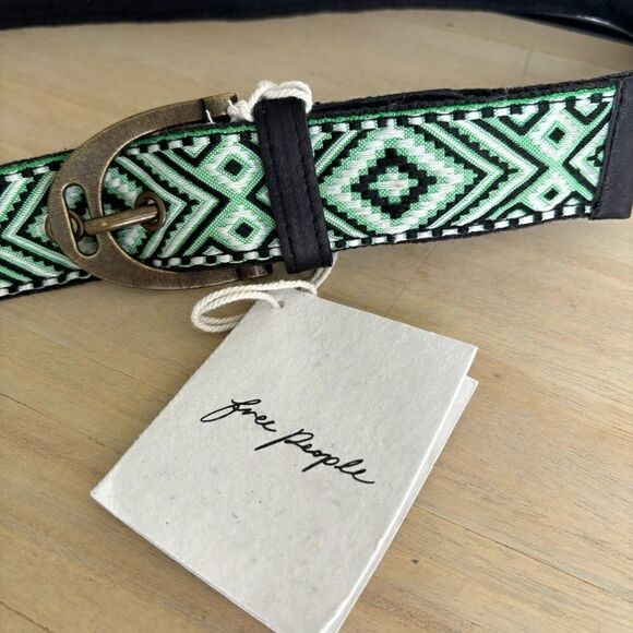 Free people moving to mars printed belt M/L new - Picture 11 of 14